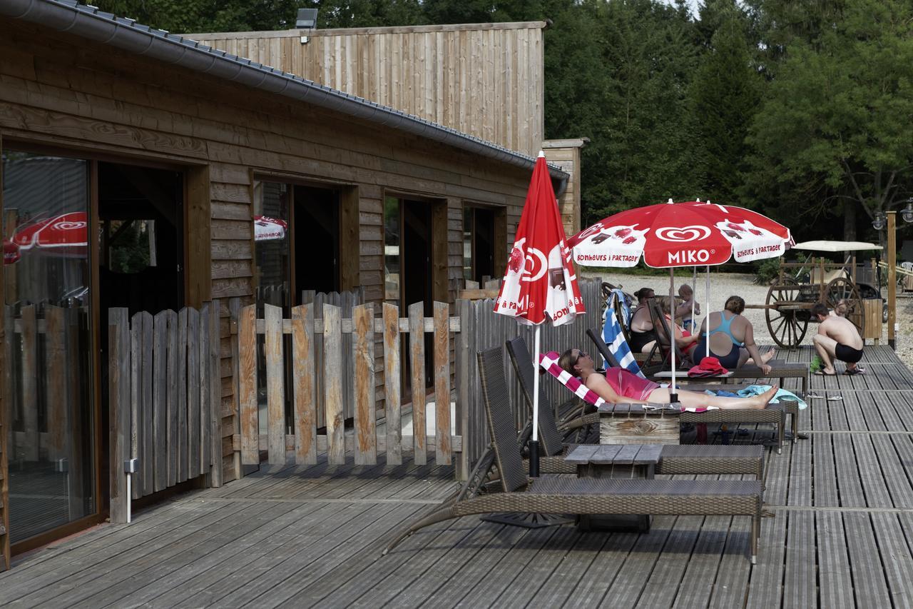 Etangs Du Moulin Hotel Suzy Exterior photo