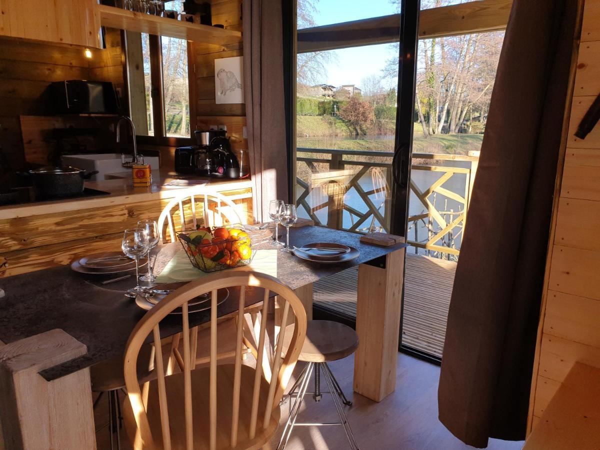 Etangs Du Moulin Hotel Suzy Exterior photo